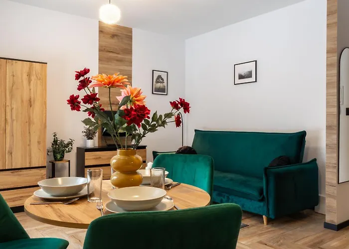 Kameralne Z Wielkim Tarasem Przy Lesie - Garaz Apartment