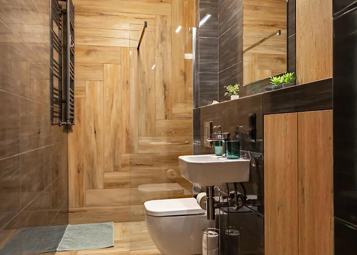 Kameralne Z Wielkim Tarasem Przy Lesie - Garaz Apartment Warsaw